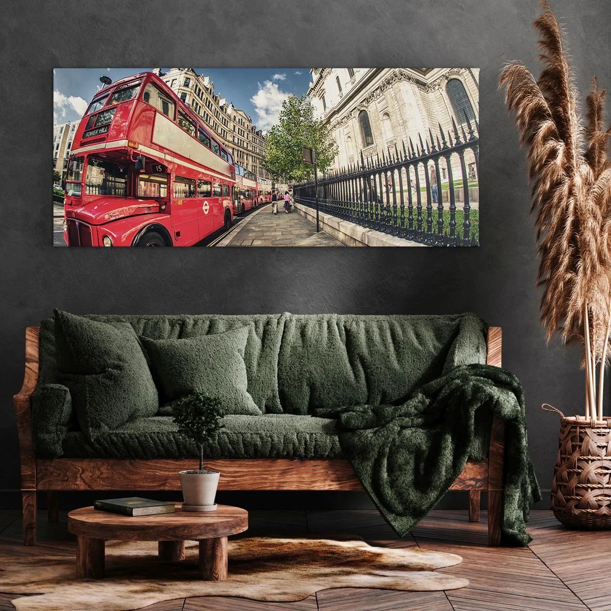 Vászonkép - Londoni utca szürke és piros színben - 160x50 cm