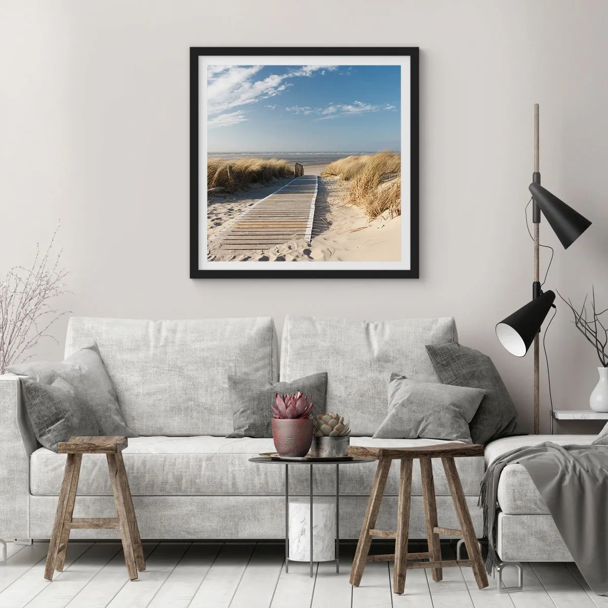 Poszter fehér keretben - A dűne mögött, a fű susogásában - 40x40 cm