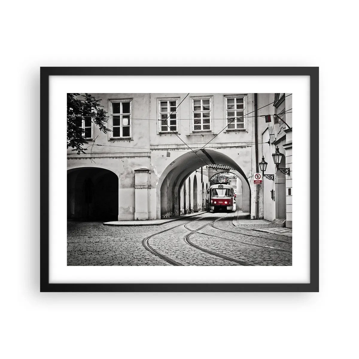 Poszter fehér keretben - A város labirintusán keresztül - 50x40 cm