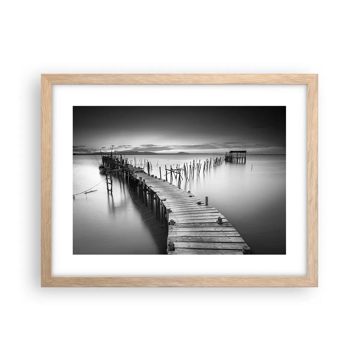 Poszter világos tölgy keretben - Egy elfeledett part békéje - 40x30 cm