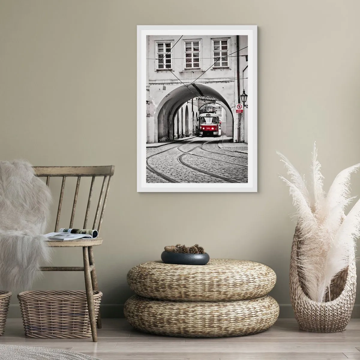 Poszter fekete keretben - A város labirintusán keresztül - 70x100 cm