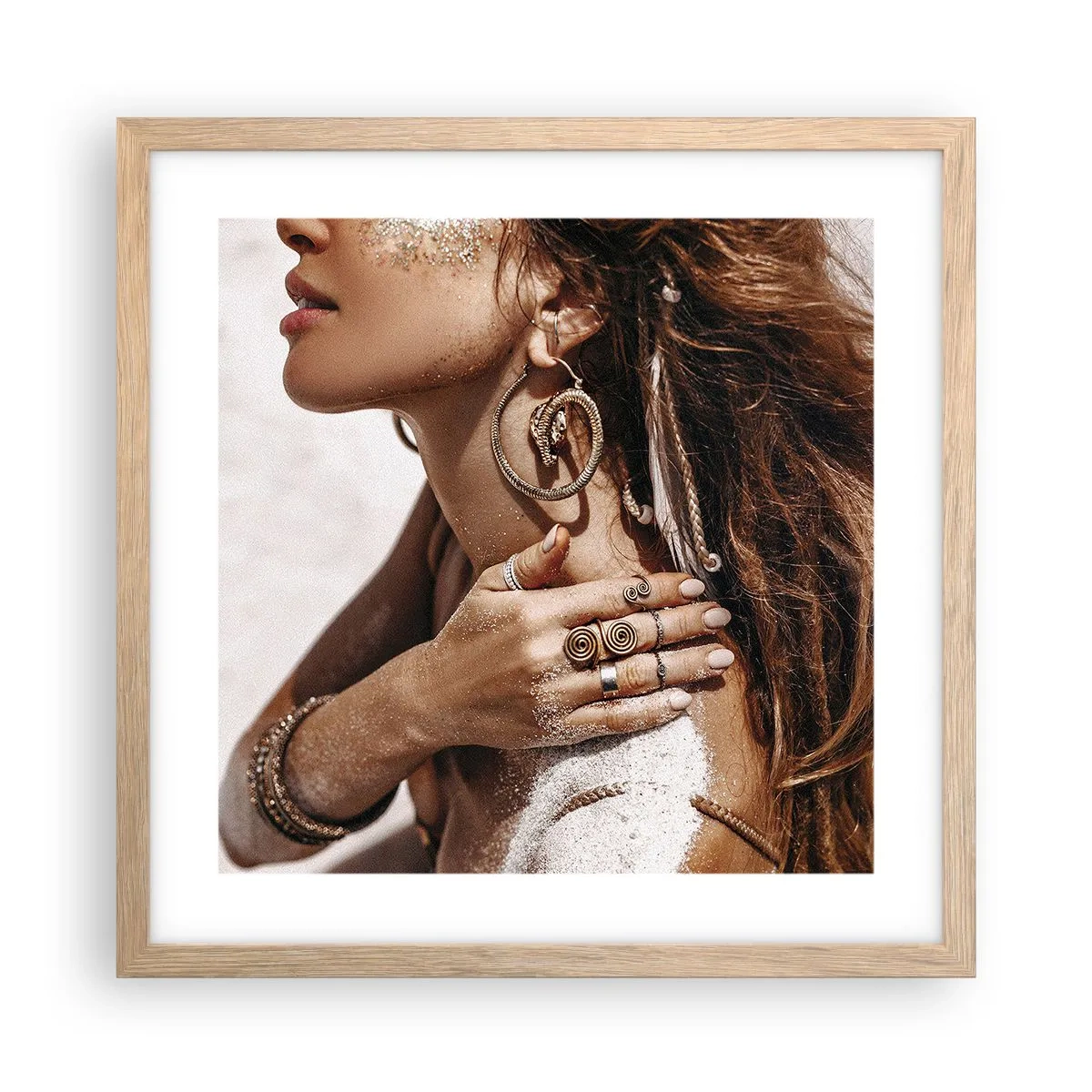 Poszter világos tölgy keretben - Az érintetlen tengerpart királynője - 40x40 cm