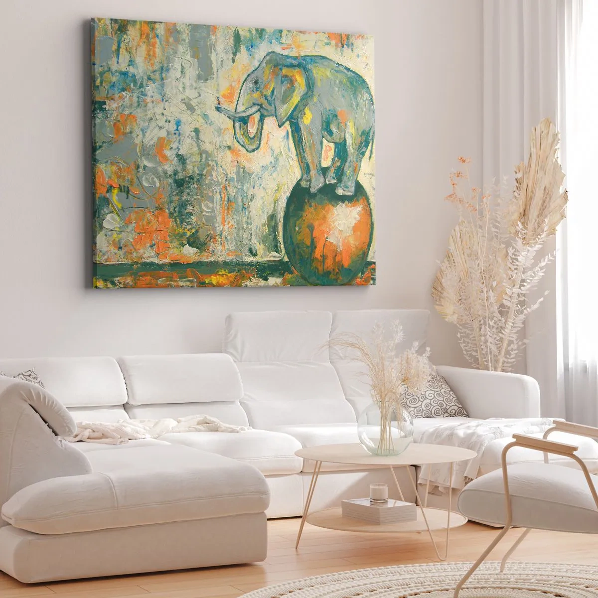 Vászonkép - Egy elefánt egyensúlyoz egy labdán művészi stílusban - 70x50cm - Éljen a cirkusz! - Modern fali dekoráció nappalihoz és hálószobához ARTTOR