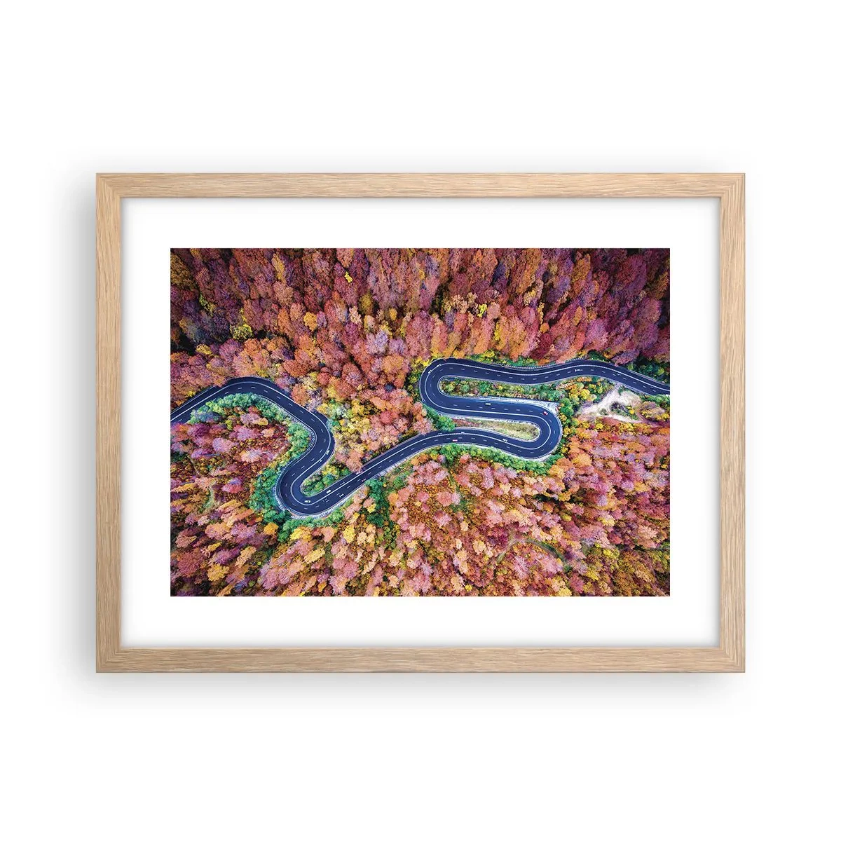 Poszter világos tölgy keretben - Kanyargós út az erdőn keresztül - 40x30 cm