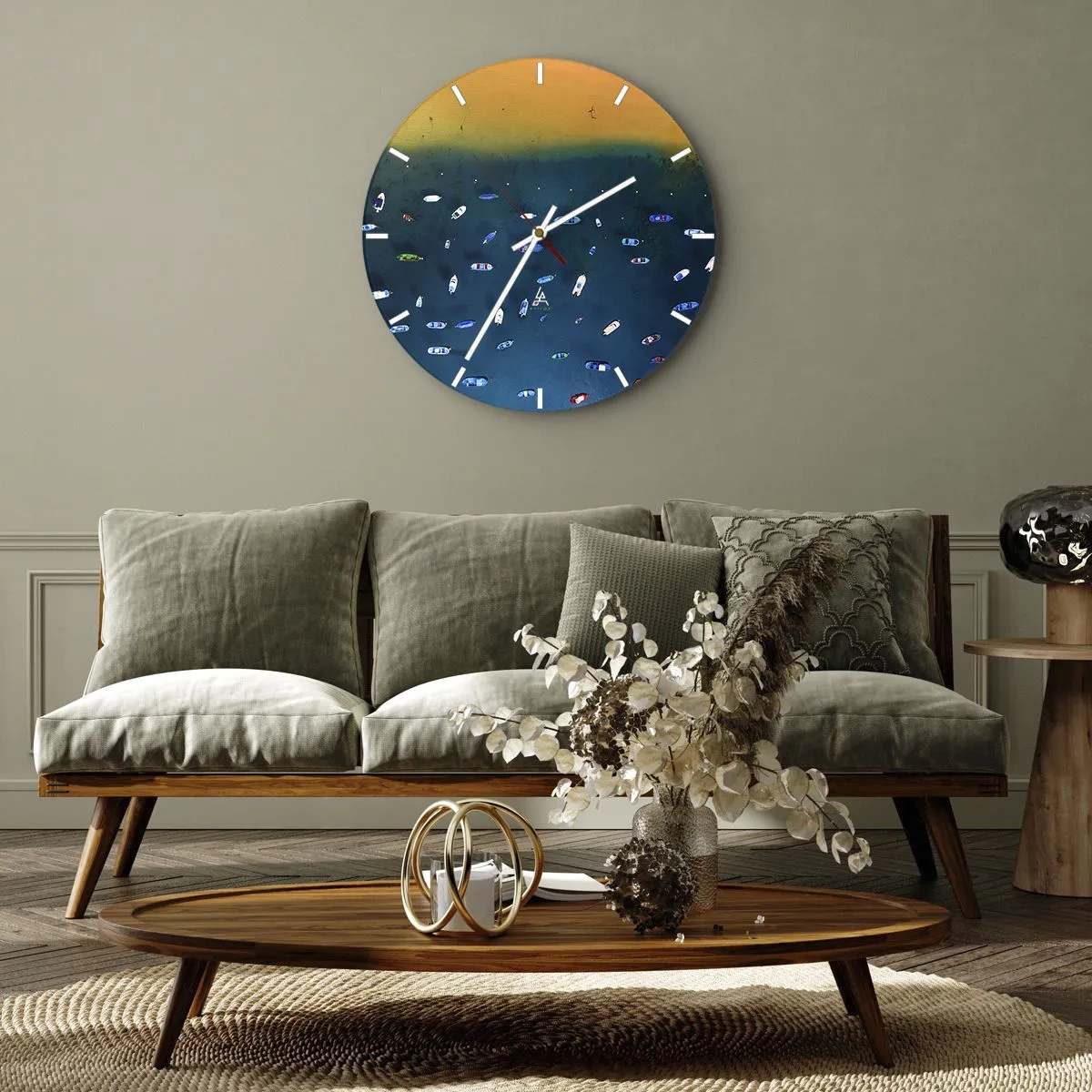 Falióra, Óra - Hajók a sötétkék vízen a légi felvételen - 30x30cm - Egy ünnepi játék - Modern fali dekoráció nappalihoz, konyhához és hálószobához ARTTOR