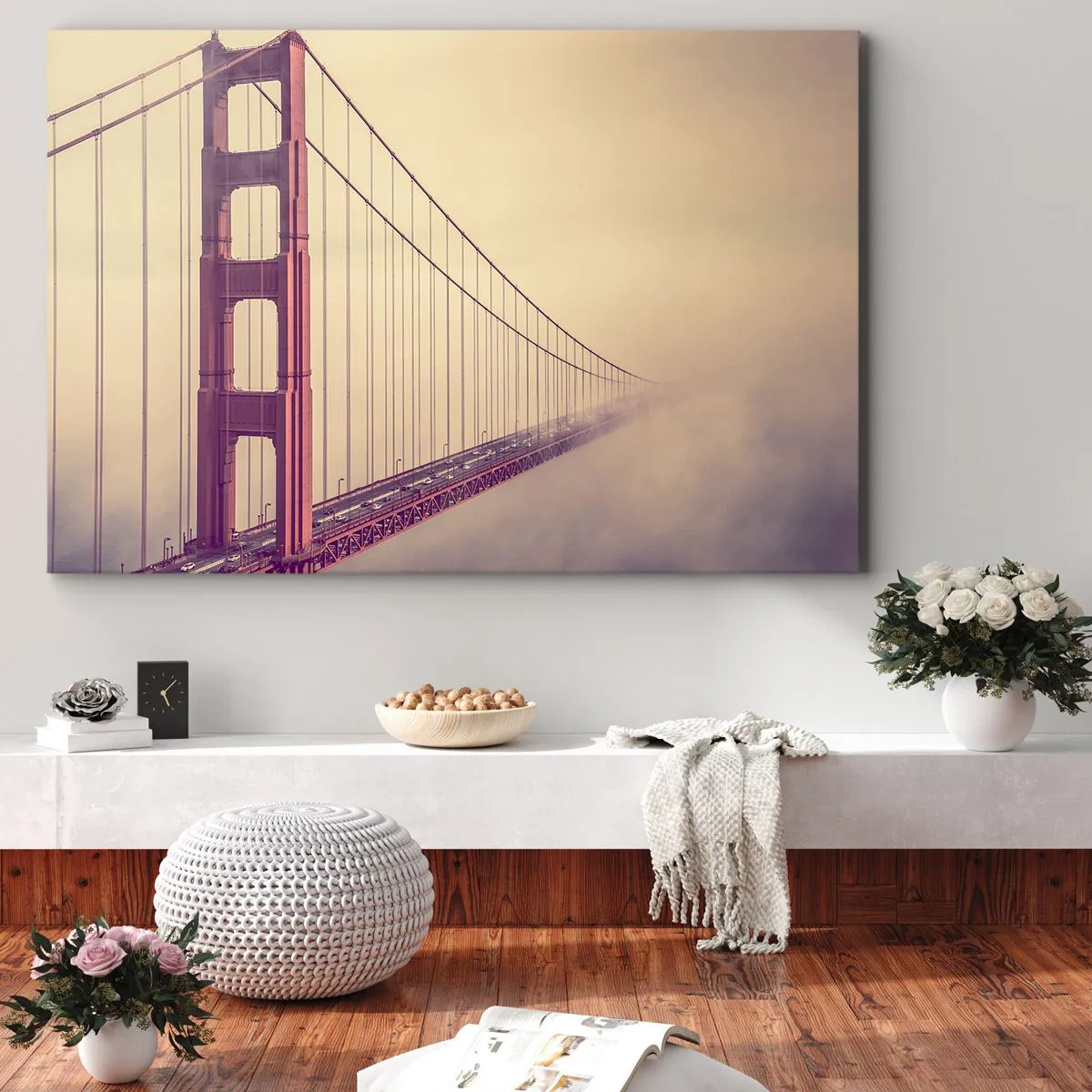 Vászonkép - Egy pasztell árnyalatú ködben lévő híd, az elegancia és a béke szimbóluma - 70x50cm - Ég és föld között - Modern fali dekoráció nappalihoz és hálószobához ARTTOR