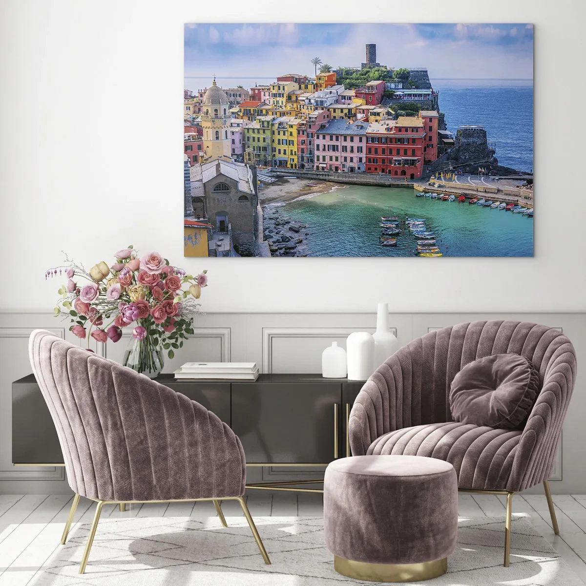 Üveg kép - Egy színes mediterrán város a kék tenger mellett - 70x50cm - Varázslatos mediterrán város - Modern fali dekoráció nappalihoz és hálószobához ARTTOR