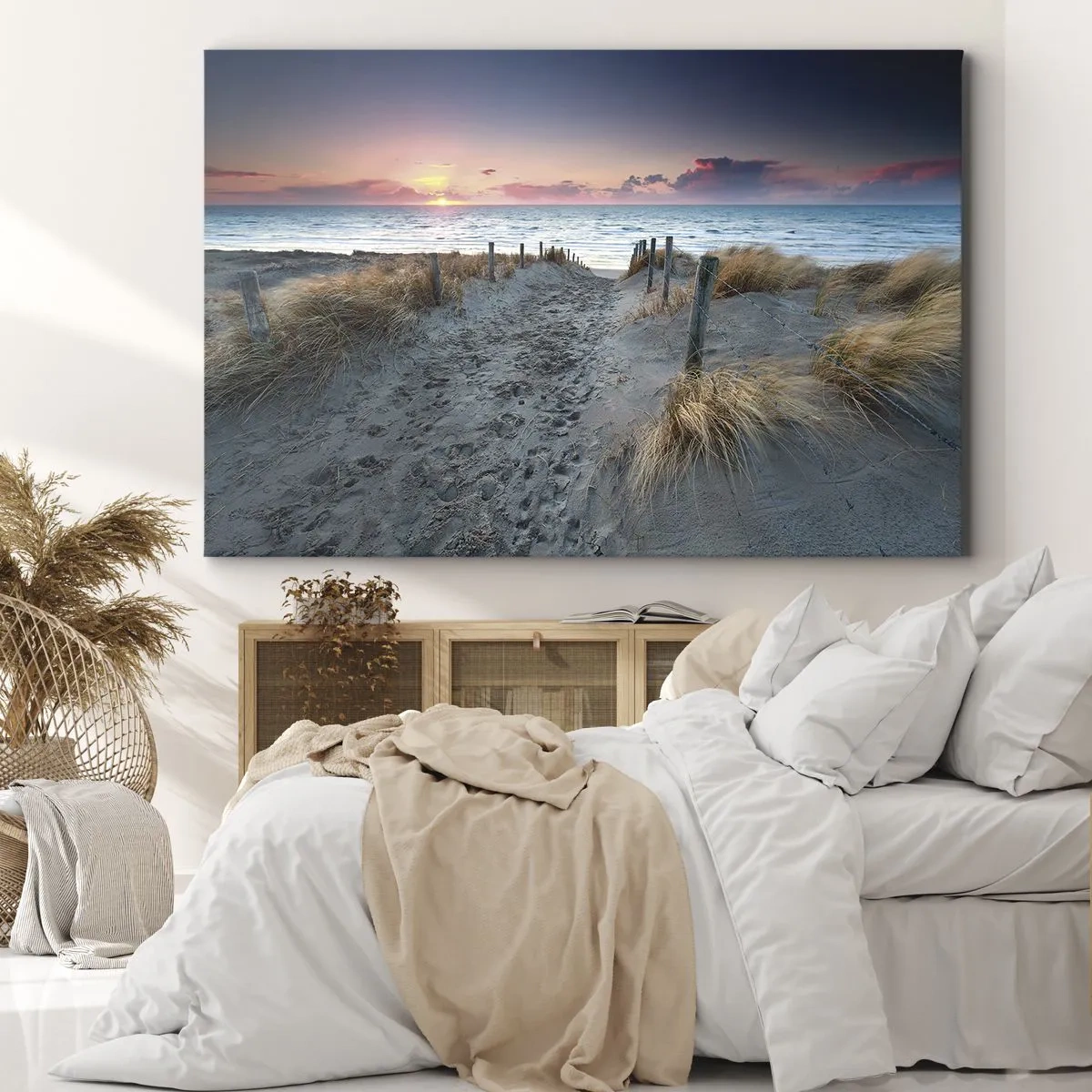 Vászonkép - Naplementekor a tengerpartra vezető ösvény - 70x50cm - Kiöntöttél egy sugárzó szivárványos fényt... - Modern fali dekoráció nappalihoz és hálószobához ARTTOR
