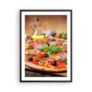 Poszter fehér keretben - Ínycsiklandozó pizza olajbogyóval és fűszernövényekkel egy fából készült asztalon - 50x70cm - Igazi olasz ízzel - Modern fali dekoráció nappalihoz és hálószobához ARTTOR