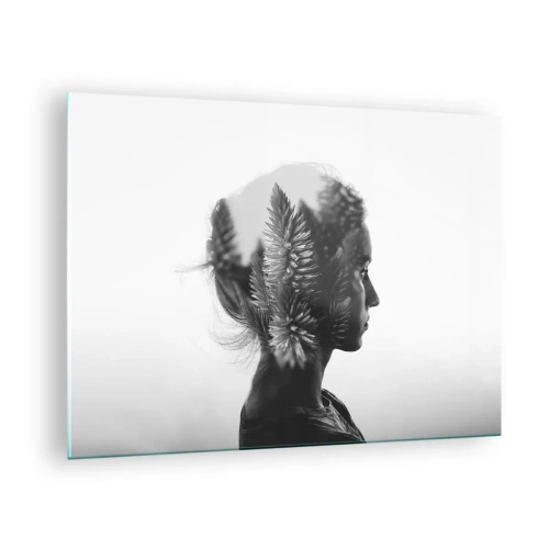Üveg kép - Egy fekete-fehér ruhás nő, tűlevelű erdő motívummal a tetején - 70x50cm - A fenyőerdő hölgye - Modern fali dekoráció nappalihoz és hálószobához ARTTOR