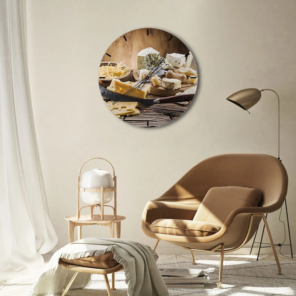 Falióra, Óra - Különböző sajtfajtákból készült sajttál fa alapon - 30x30cm - Mosolyogj a sajtra - Modern fali dekoráció nappalihoz, konyhához és hálószobához ARTTOR