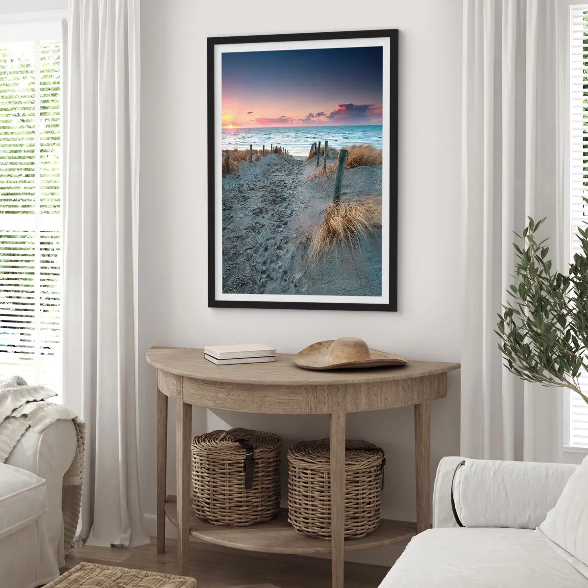 Poszter fehér keretben - Tengerparti ösvény naplementekor, kilátással a tengerre - 50x70cm - Kiöntöttél egy sugárzó szivárványos fényt... - Modern fali dekoráció nappalihoz és hálószobához ARTTOR