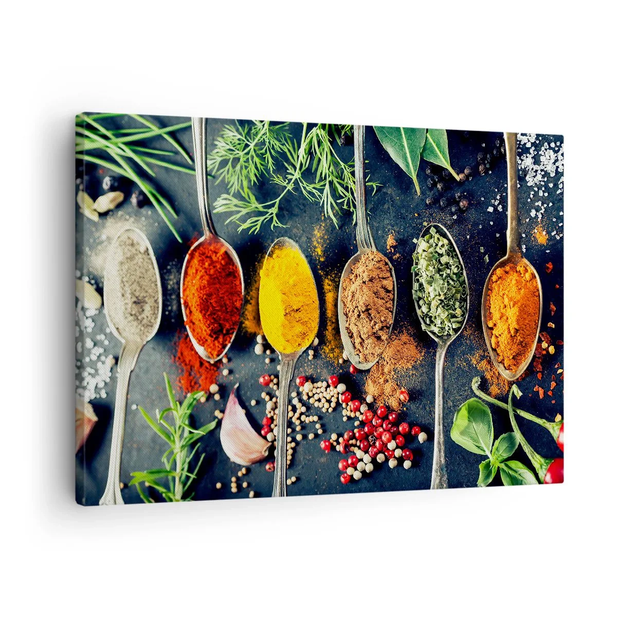 Vászonkép - Színes fűszerek kanalakon, gyógynövényekkel a háttérben - 70x50cm - Kulináris varázslat - Modern fali dekoráció nappalihoz és hálószobához ARTTOR