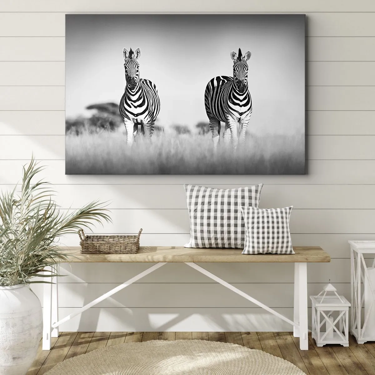 Vászonkép - Két zebra a szavannán monokróm stílusban - 70x50cm - A világ mégis fekete-fehér - Modern fali dekoráció nappalihoz és hálószobához ARTTOR