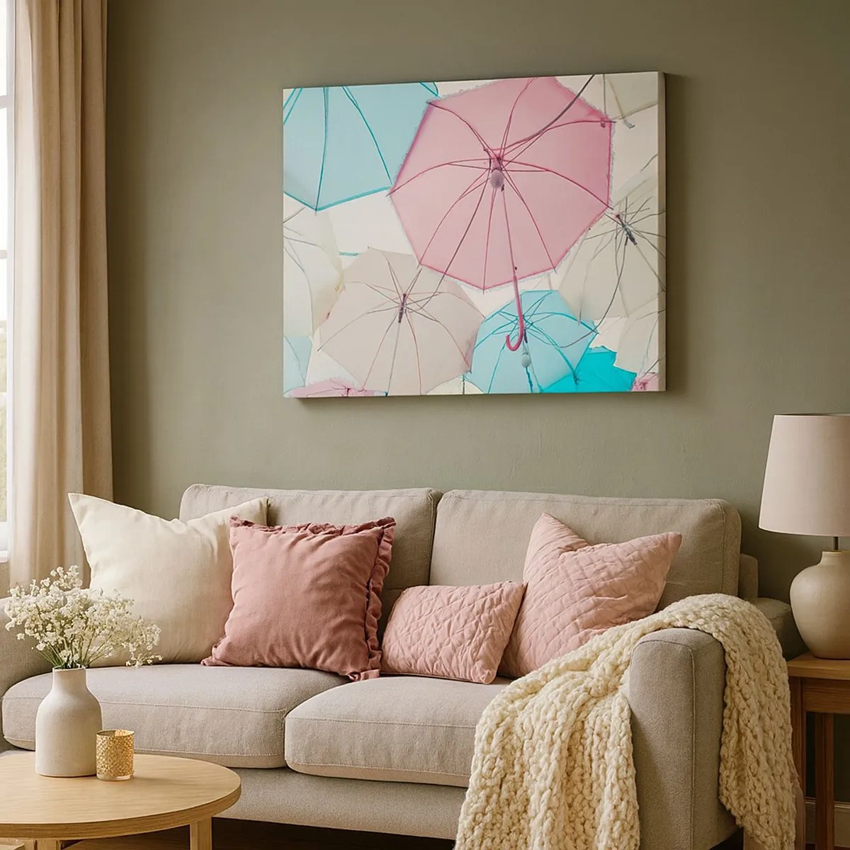 Vászonkép - Pasztellszínű napernyők a ragyogó égbolton - 70x50cm - Néha napsütés, néha eső - Modern fali dekoráció nappalihoz és hálószobához ARTTOR