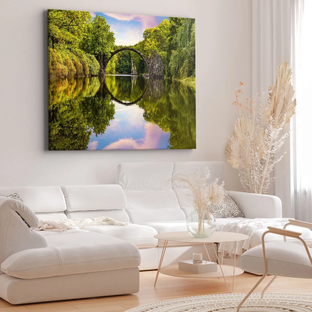 Vászonkép - Egy kőhíd egy folyó felett, tökéletesen tükröződve a vízben - 70x50cm - A két világ találkozásánál - Modern fali dekoráció nappalihoz és hálószobához ARTTOR