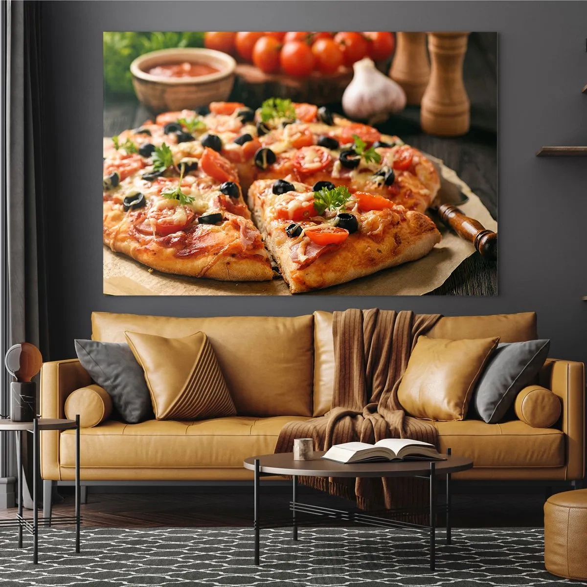 Üveg kép - Ínycsiklandozó pizza paradicsommal, olajbogyóval és fűszernövényekkel - 70x50cm - Ismét megúsztad - Modern fali dekoráció nappalihoz és hálószobához ARTTOR