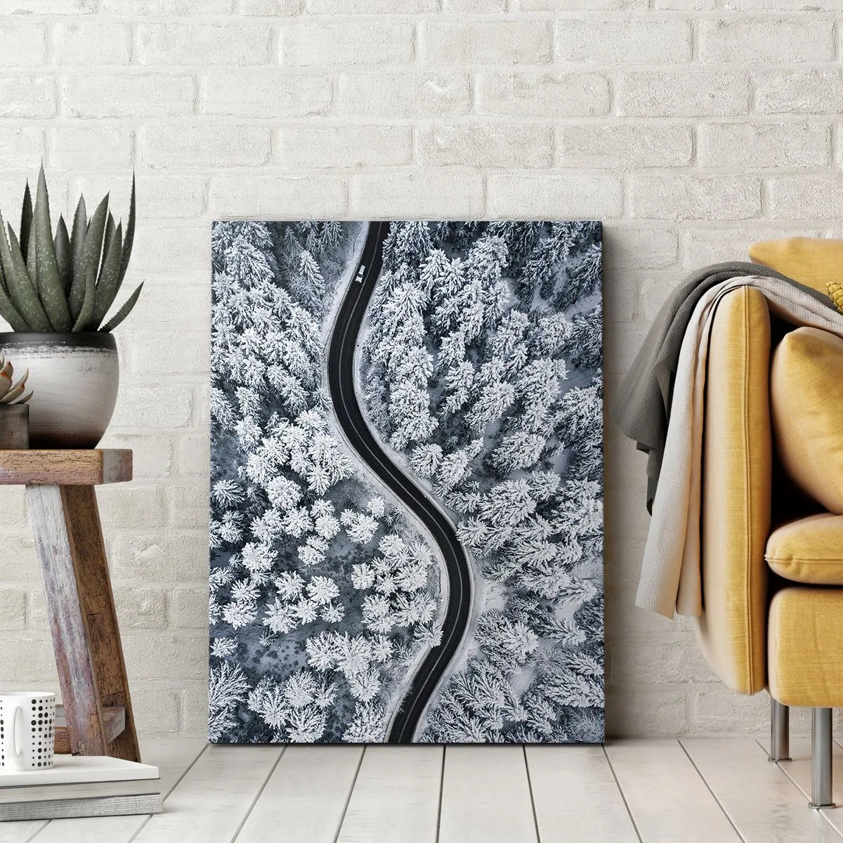 Vászonkép - A téli erdőn - 65x120 cm