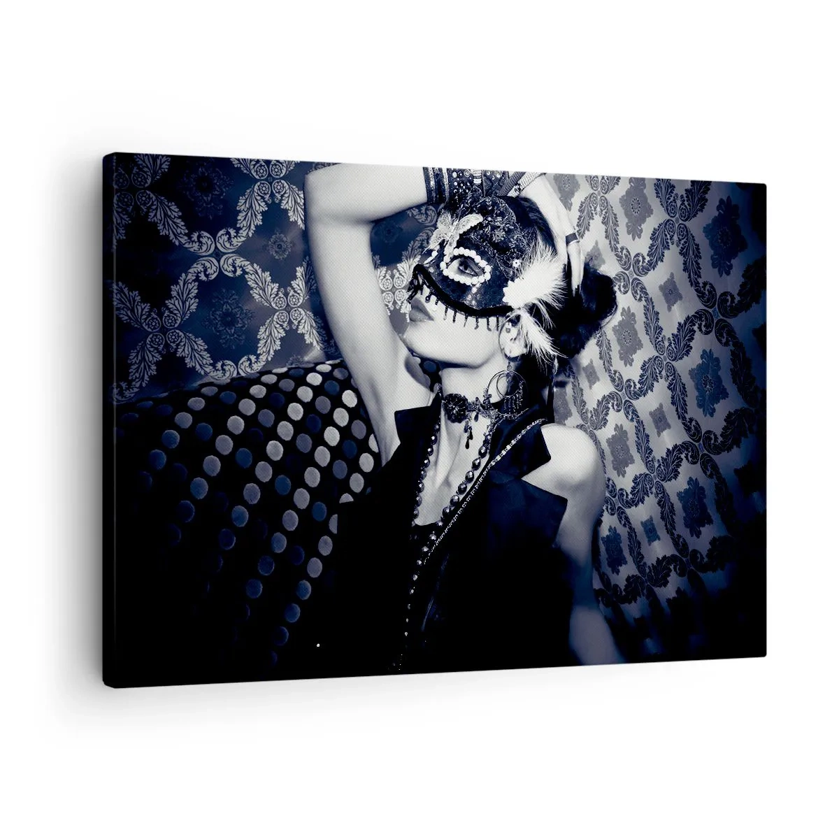 Vászonkép - Egy nő velencei maszkban, díszes minták hátterében. - 70x50cm - Dekorációk, díszek, minták... - Modern fali dekoráció nappalihoz és hálószobához ARTTOR
