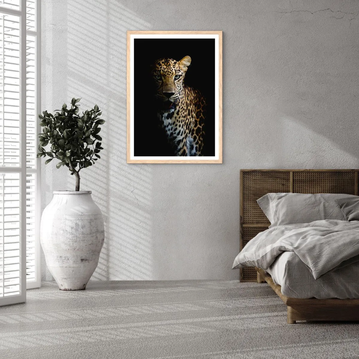 Poszter világos tölgy keretben - Sötét szépség - 50x70 cm