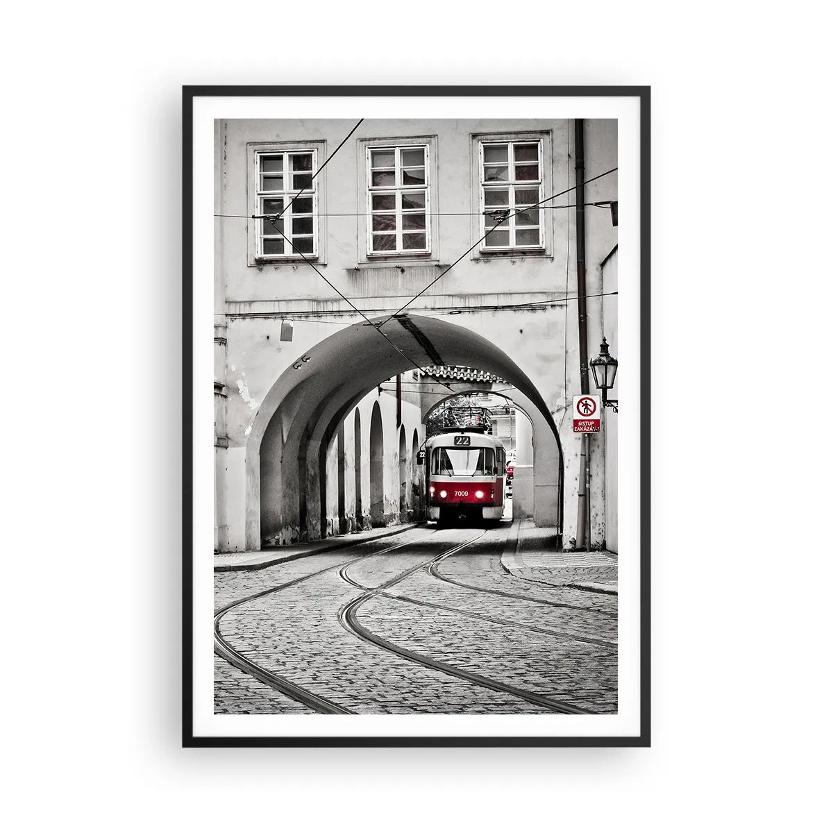 Poszter fehér keretben - A város labirintusán keresztül - 70x100 cm