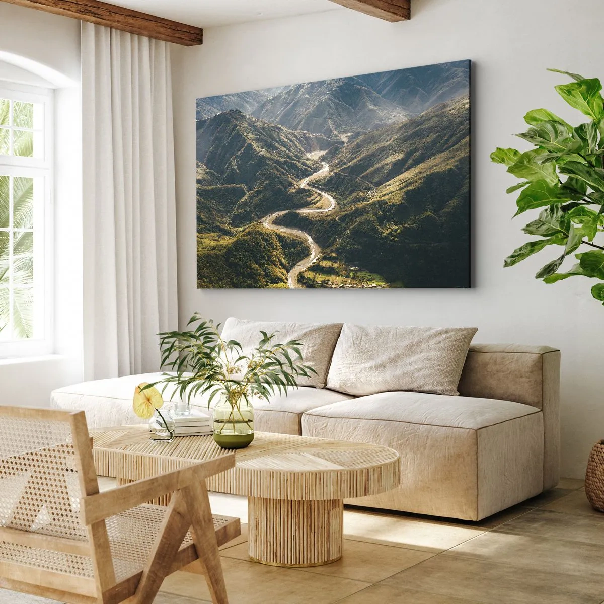 Vászonkép - Hegyi táj kanyargós úttal a zöld dombok között - 70x50cm - A hegyek szívéből - Modern fali dekoráció nappalihoz és hálószobához ARTTOR