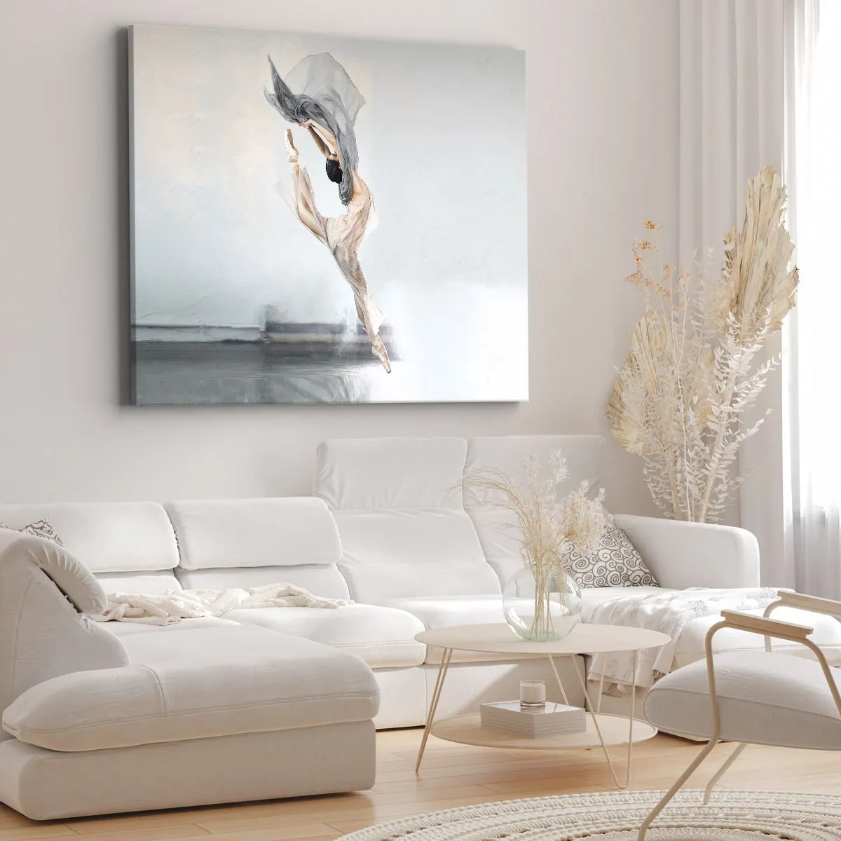 Vászonkép - Egy táncos dinamikus mozgásban világos háttér előtt - 70x50cm - A tánc felindulásában - Modern fali dekoráció nappalihoz és hálószobához ARTTOR