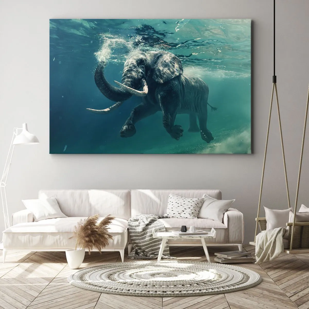 Vászonkép - Egy elefánt úszik víz alatt a türkizkék mélységben - 70x50cm - Mindenki szeret úszni - Modern fali dekoráció nappalihoz és hálószobához ARTTOR