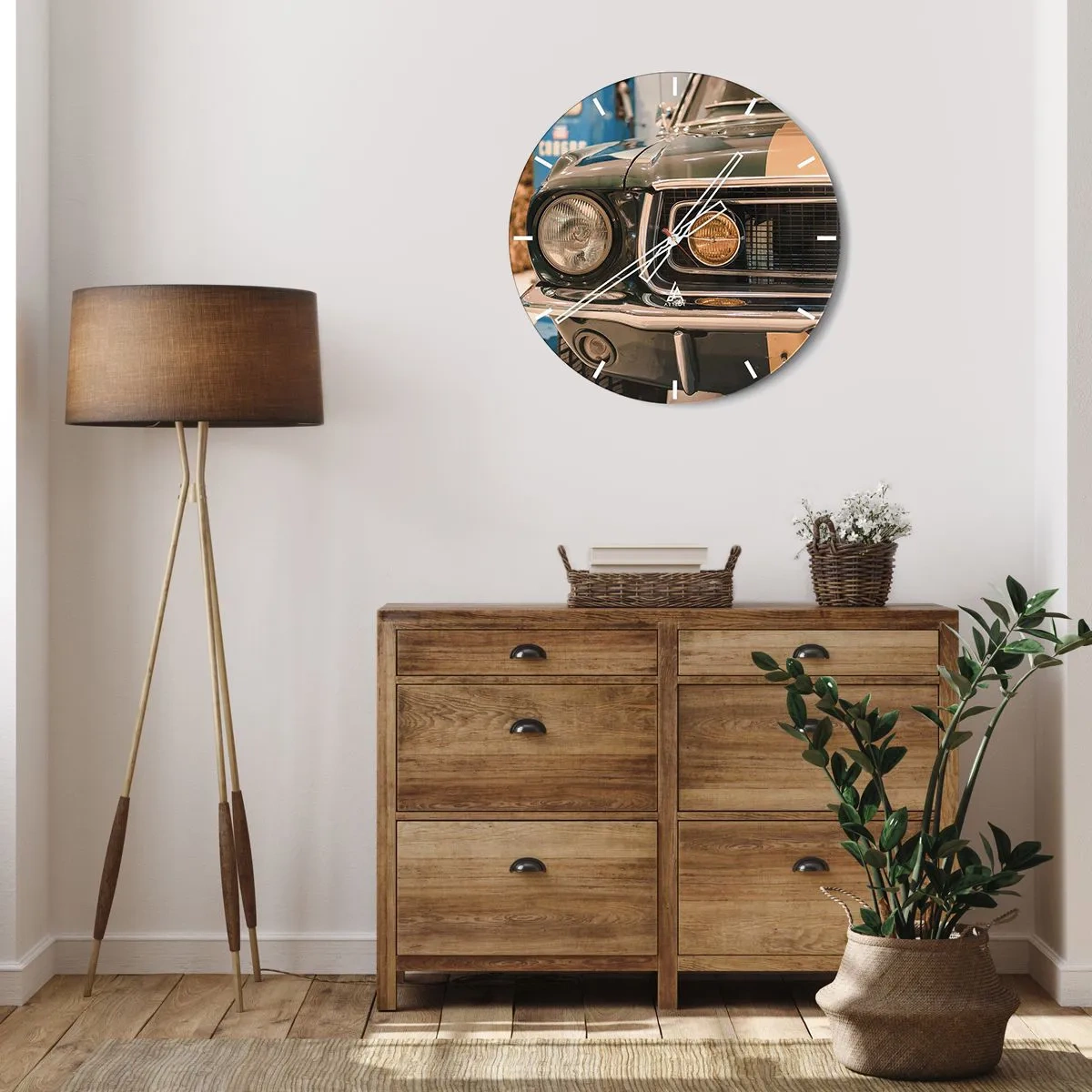 Falióra, Óra - Klasszikus amerikai izomautó közeli képe - 30x30cm - Találkozás a legendával - Modern fali dekoráció nappalihoz, konyhához és hálószobához ARTTOR