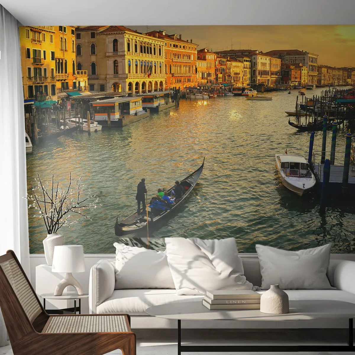 Fotótapéta Premium Sand - Az utca napos oldalán - Város, Velence, Olaszország - 100x70 cm