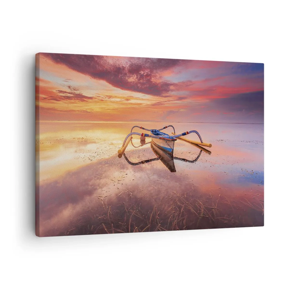 Vászonkép - Egy hajó nyugodt vízen naplementekor - 70x50cm - Egy trópusi este nyugalma - Modern fali dekoráció nappalihoz és hálószobához ARTTOR