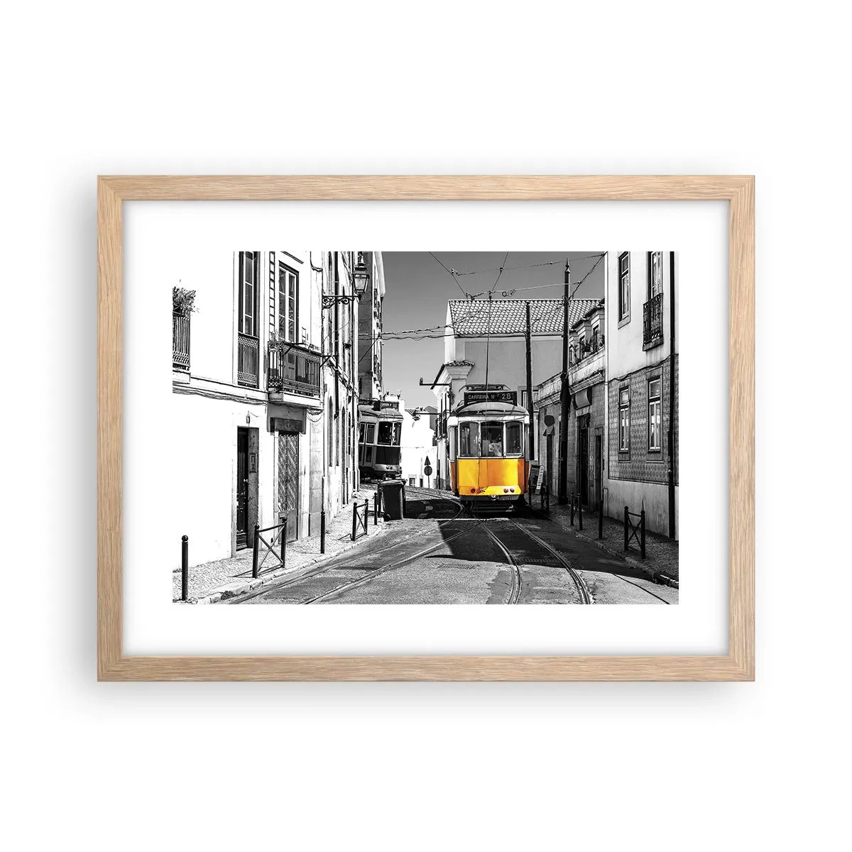 Poszter világos tölgy keretben - Lisszabon szelleme - 40x30 cm
