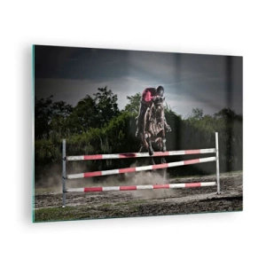 Üveg kép - Egy lovas ugrik át egy akadályon a természet hátterében. - 70x50cm - Együtt a győzelemért - Modern fali dekoráció nappalihoz és hálószobához ARTTOR
