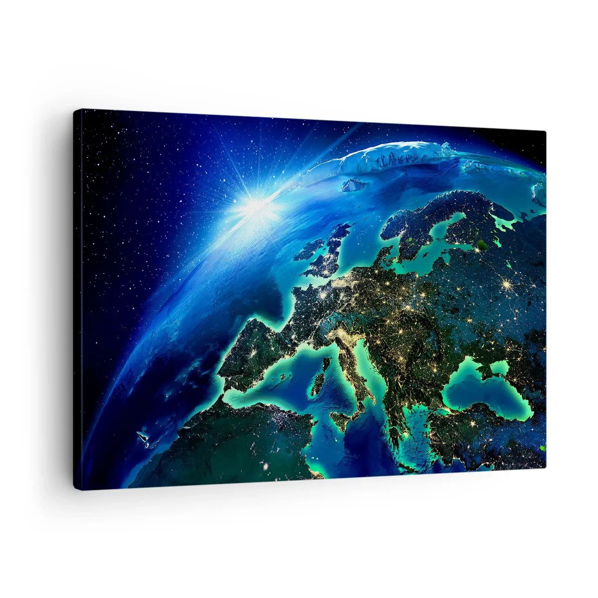 Vászonkép - Az Európa látképe az űrből a felkelő nap fényében. - 70x50cm - Ragyogó Európa - Modern fali dekoráció nappalihoz és hálószobához ARTTOR