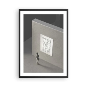 Poszter fehér keretben - Egy alak egy minimalista labirintus előtt - 50x70cm - De én hol vagyok? - Modern fali dekoráció nappalihoz és hálószobához ARTTOR