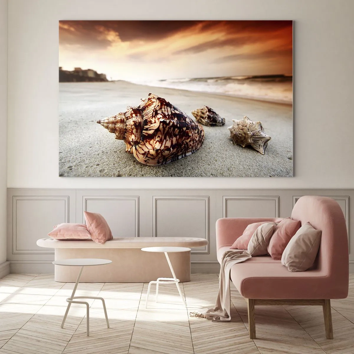 Üveg kép - Kagylók a tengerparton naplementekor - 70x50cm - A hullámok kitaszítottjai - Modern fali dekoráció nappalihoz és hálószobához ARTTOR