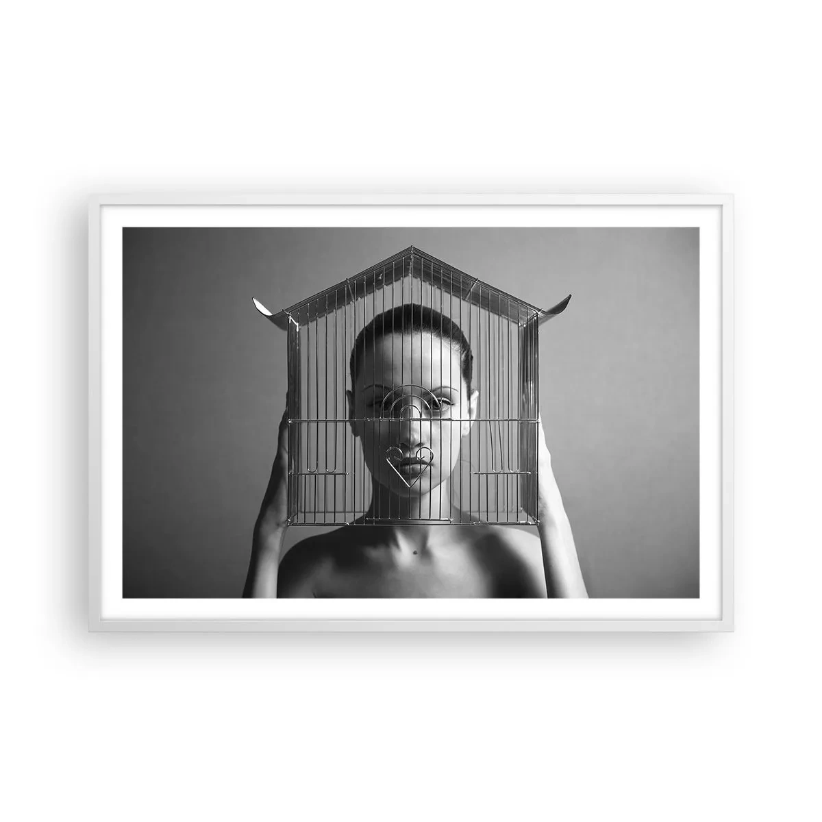 Poszter fekete keretben - Kissé szürreális portré - 91x61 cm