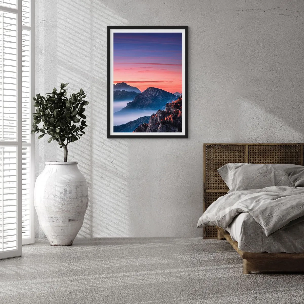 Poszter fehér keretben - Festői hegyi táj naplementekor - 50x70cm - A völgyek fölött - Modern fali dekoráció nappalihoz és hálószobához ARTTOR