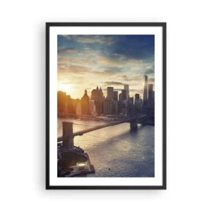 Poszter fehér keretben - Manhattan látképe naplementekor a Brooklyn híddal - 50x70cm - Nyugati kultúra emlékműve - Modern fali dekoráció nappalihoz és hálószobához ARTTOR