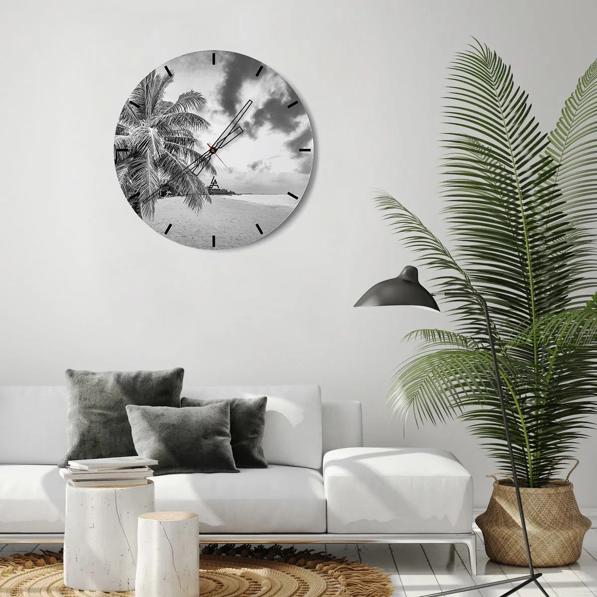 Falióra, Óra - Fekete-fehér pálmafákkal teli strand - 30x30cm - Amikor a magányra vágysz... - Modern fali dekoráció nappalihoz, konyhához és hálószobához ARTTOR
