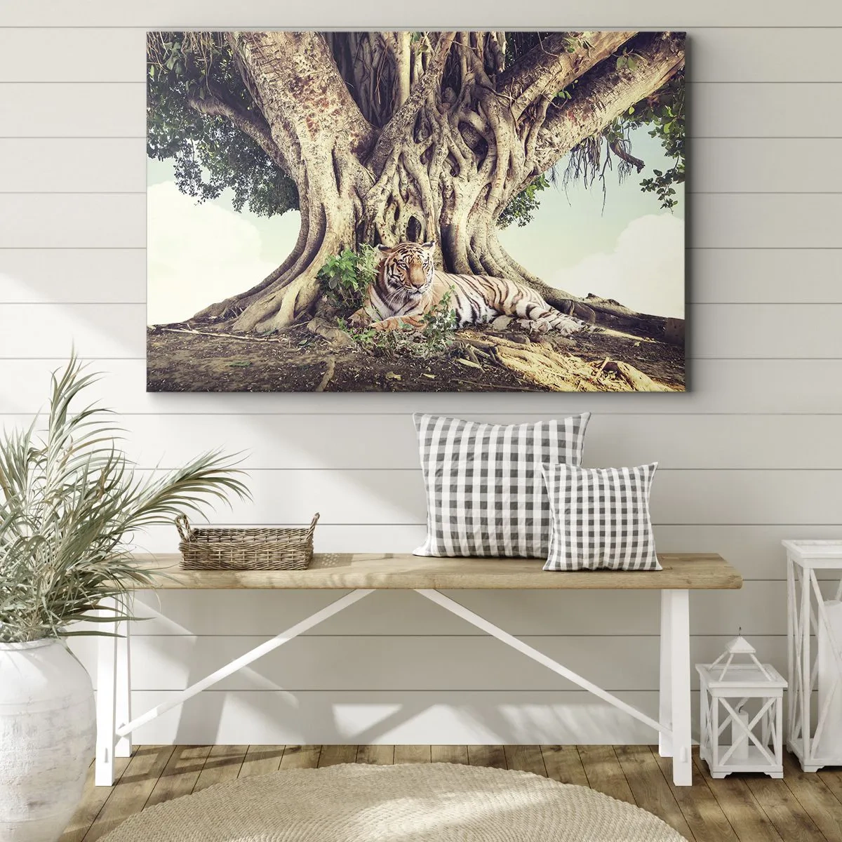 Vászonkép - Egy tigris pihen egy terebélyes fa alatt - 70x50cm - Kilátás a Genezis könyvéből - Modern fali dekoráció nappalihoz és hálószobához ARTTOR