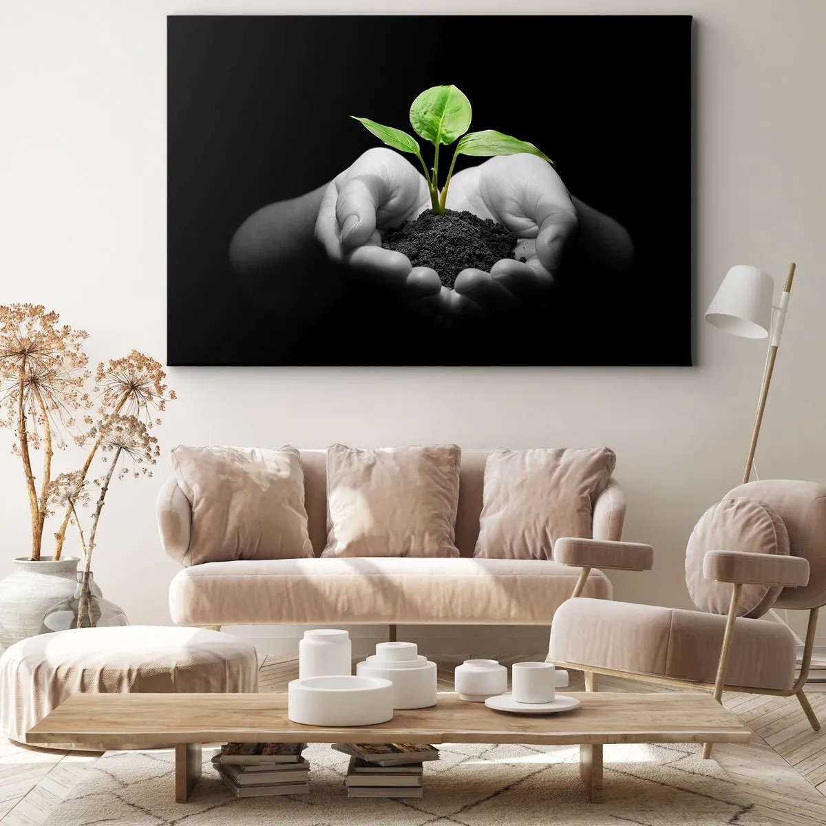 Vászonkép - Kezek, akik egy zöld növényt tartanak fekete háttéren - 70x50cm - Szeretem a természetet, védem azt - Modern fali dekoráció nappalihoz és hálószobához ARTTOR