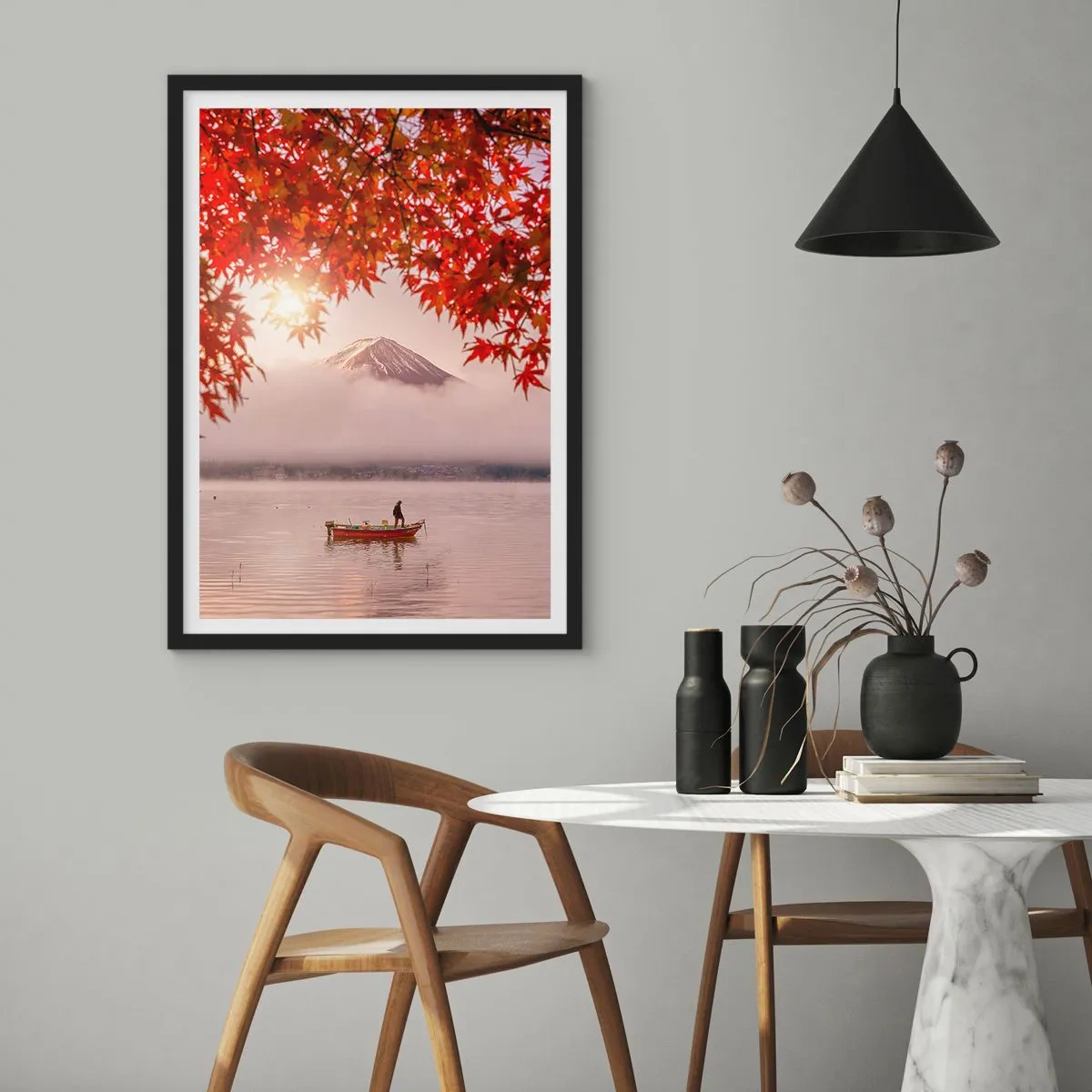 Poszter fehér keretben - Fuji-hegy egy csónakkal a tavon és őszi levelekkel - 50x70cm - Japán hangulatban - Modern fali dekoráció nappalihoz és hálószobához ARTTOR