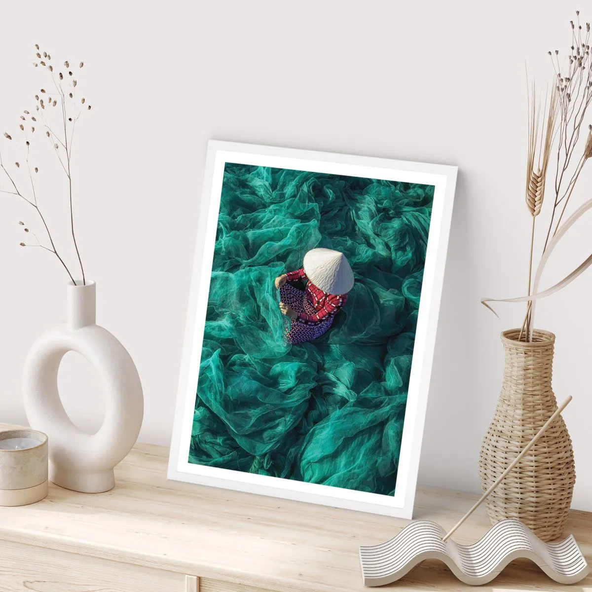 Poszter fekete keretben - A hálók tengerében - 70x100 cm