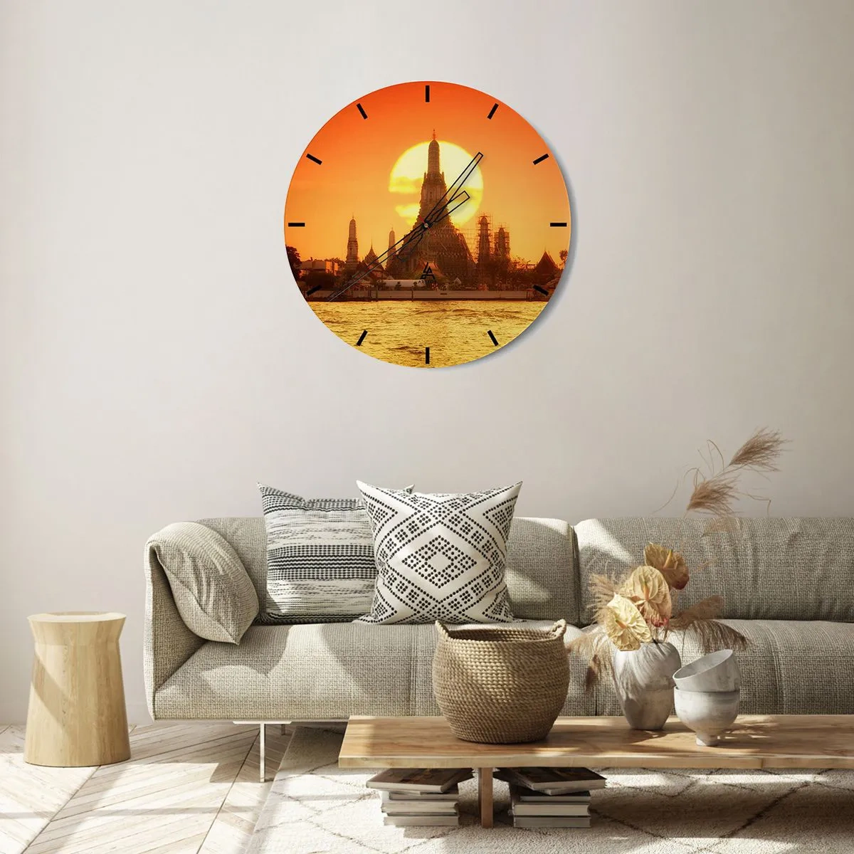 Falióra, Óra - A templom a víz felett lenyugvó nap fényében - 30x30cm - Nap felé, mindig nap felé - Modern fali dekoráció nappalihoz, konyhához és hálószobához ARTTOR