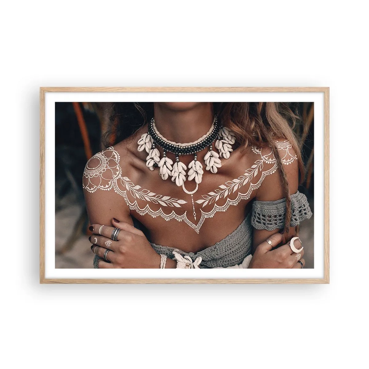 Poszter világos tölgy keretben - Talizmánok, a nőiesség rituáléi - 91x61 cm