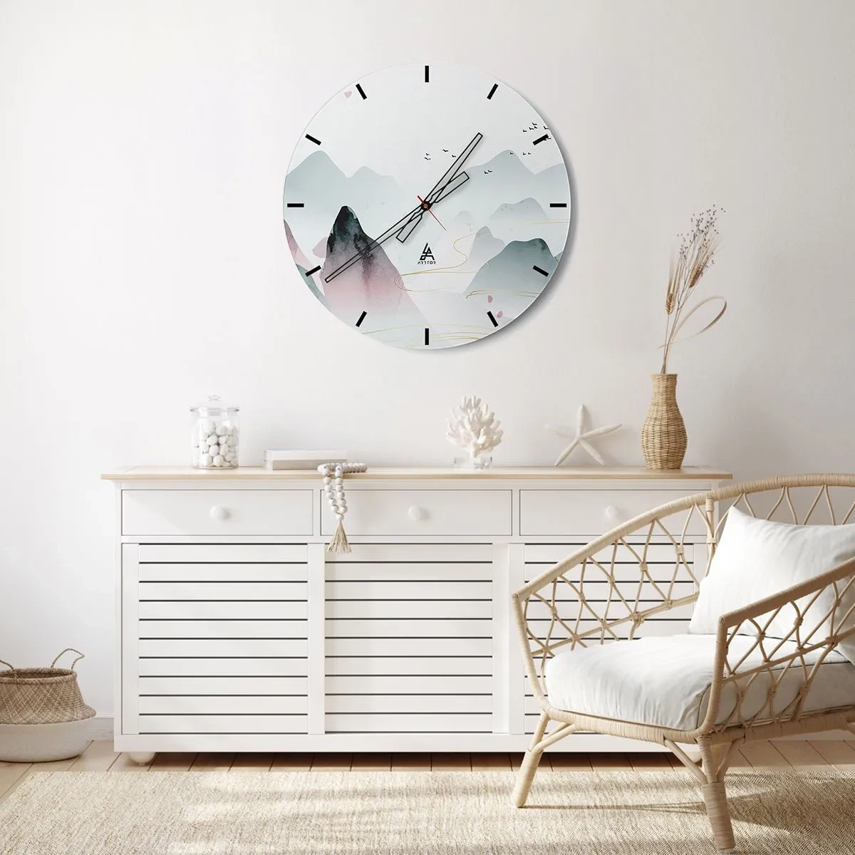 Falióra, Óra - Minimalista hegyi táj pasztell árnyalatokban repülő madarakkal. - 30x30cm - A csúcsok fölött - Modern fali dekoráció nappalihoz, konyhához és hálószobához ARTTOR