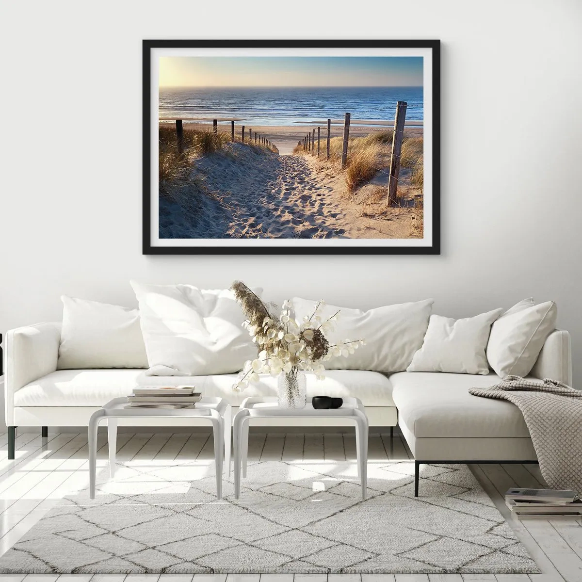 Poszter fehér keretben - A tenger hangja, a madarak éneke, egy vad tengerpart a fű között... - 70x50 cm