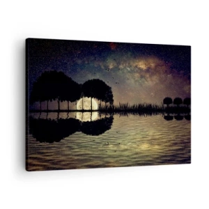 Vászonkép - Egy varázslatos éjszaka fákkal és a hold tükröződésével a vízen - 70x50cm - Éjszaka a világ végén - Modern fali dekoráció nappalihoz és hálószobához ARTTOR
