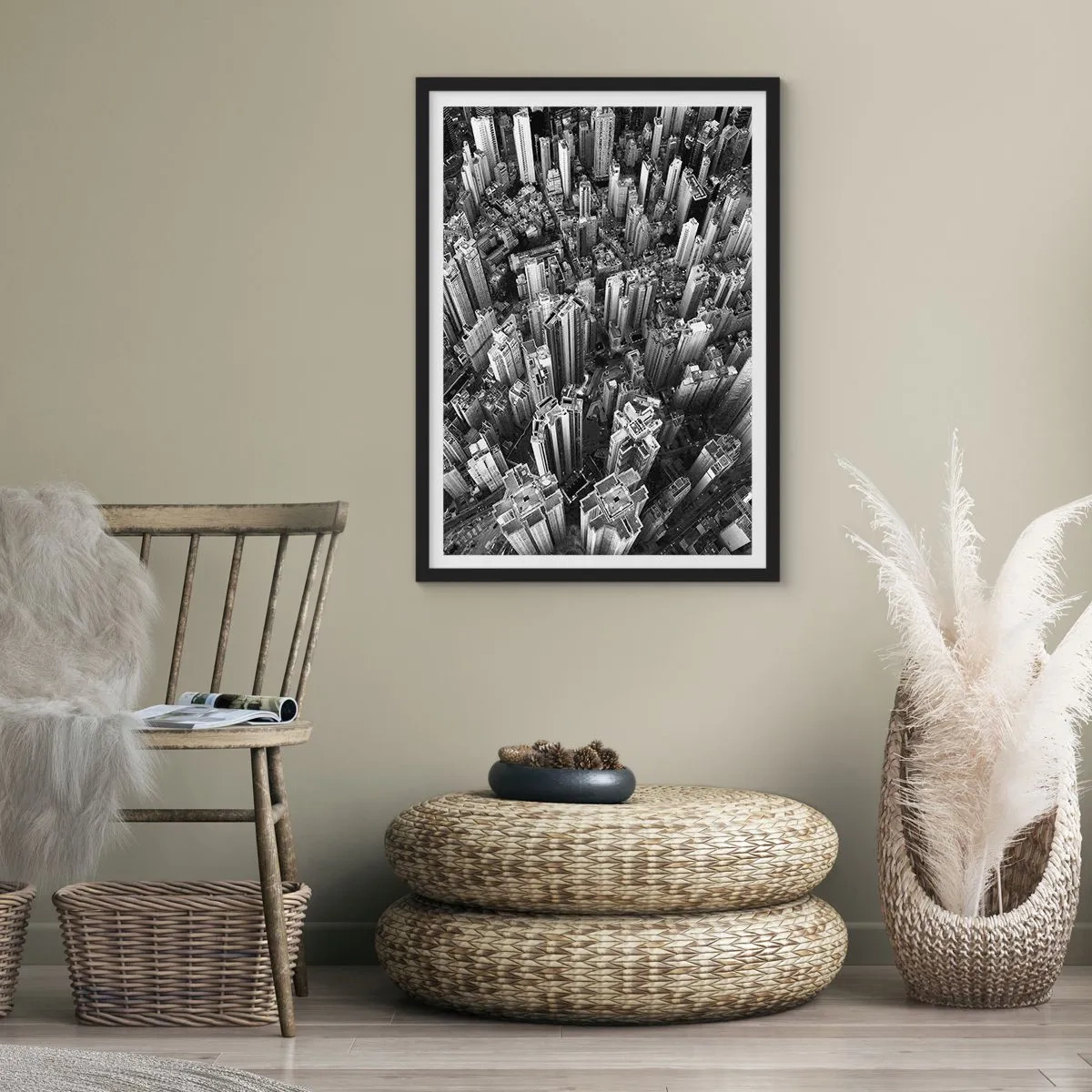 Poszter fehér keretben - A város felhőkarcolóinak légi felvétele fekete-fehérben - 50x70cm - Továbbra is feljebb és feljebb - Modern fali dekoráció nappalihoz és hálószobához ARTTOR